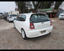 Mitsubishi Mirage 2000