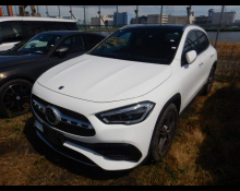 Mercedes-Benz GLA-class 2021
