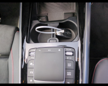 Mercedes-Benz GLA-class 2021