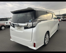 Toyota Vellfire 2016