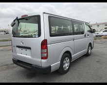 Toyota Regius Van 2015