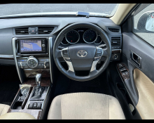 Toyota Mark X 2018