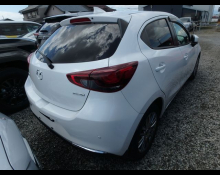 Mazda Mazda2 2021