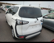 Toyota Sienta 2021