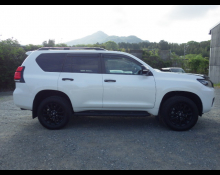 Toyota Land Cruiser Prado 2023