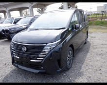 Nissan Serena 2025