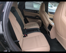 Porsche Cayenne 2022