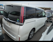 Toyota Noah 2018