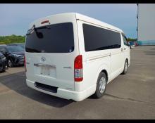 Toyota Hiace Van 2015