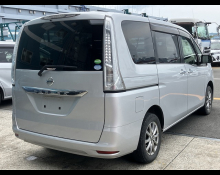 Nissan Serena 2015