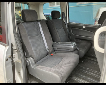 Nissan Serena 2015