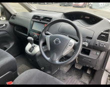 Nissan Serena 2015