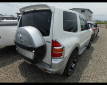 Mitsubishi Pajero 2002