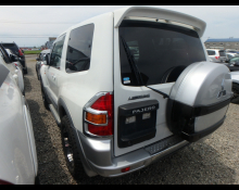 Mitsubishi Pajero 2002