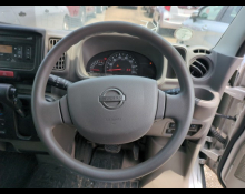 Nissan NV100 2020
