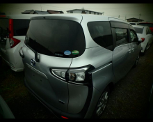 Toyota Sienta 2021