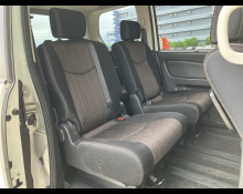 Nissan Serena 2015