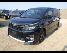 Toyota Voxy 2015