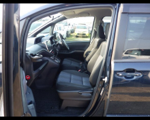 Toyota Voxy 2015