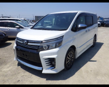 Toyota Voxy 2017