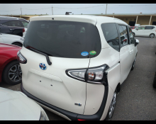 Toyota Sienta 2021