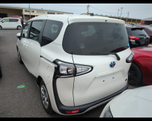 Toyota Sienta 2021
