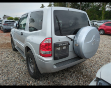 Mitsubishi Pajero 2003