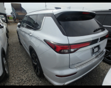 Mitsubishi Outlander 2023