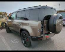 Land Rover Deffender 2023