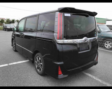 Toyota Noah 2017