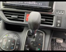 Toyota Noah 2016