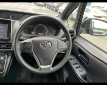 Toyota Noah 2016