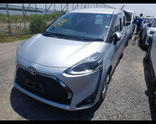 Toyota Sienta 2021