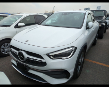 Mercedes-Benz GLA-class 2021