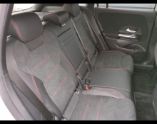 Mercedes-Benz GLA-class 2021