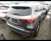 Mercedes-Benz GLA-class 2021