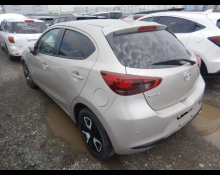 Mazda Mazda2 2023