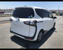 Toyota Sienta 2018