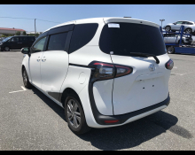 Toyota Sienta 2018