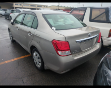 Toyota Corolla Axio 2012