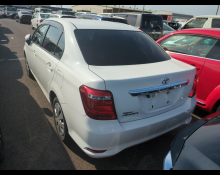 Toyota Corolla Axio 2016