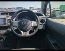Toyota Vitz 2013