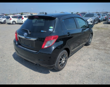 Toyota Vitz 2013
