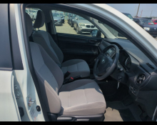 Toyota Corolla Axio 2016