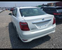 Toyota Corolla Axio 2016