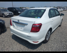 Toyota Corolla Axio 2016