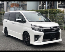 Toyota Voxy 2017