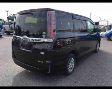 Toyota Noah 2018