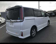Toyota Noah 2018