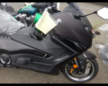 YAMAHA TMAX560 2025